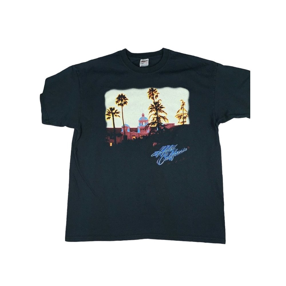 Vintage 2001 The Eagles Hotel California Tour Shirt